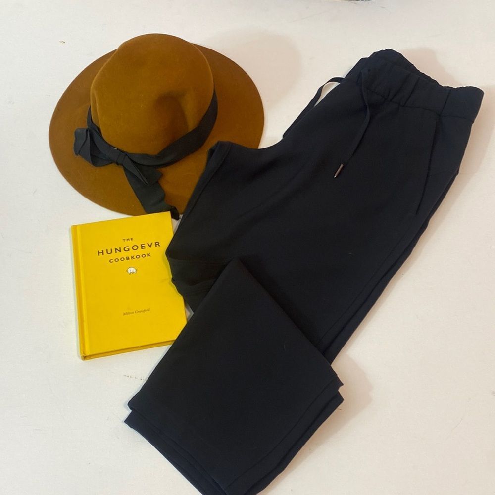 Lululemon High Rise Cropped Pants